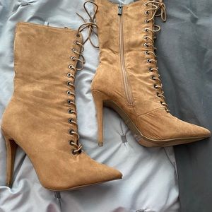 Anne Michelle tan lace-up / zipper heeled boots